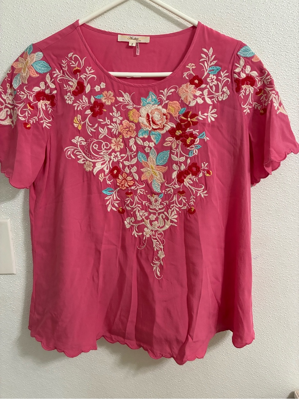 ANDREE BY UNIT Pink Floral Embroidered Short Sleeve Top S